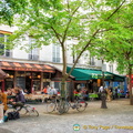 Restaurants on Place du Marché Sainte-Catherine